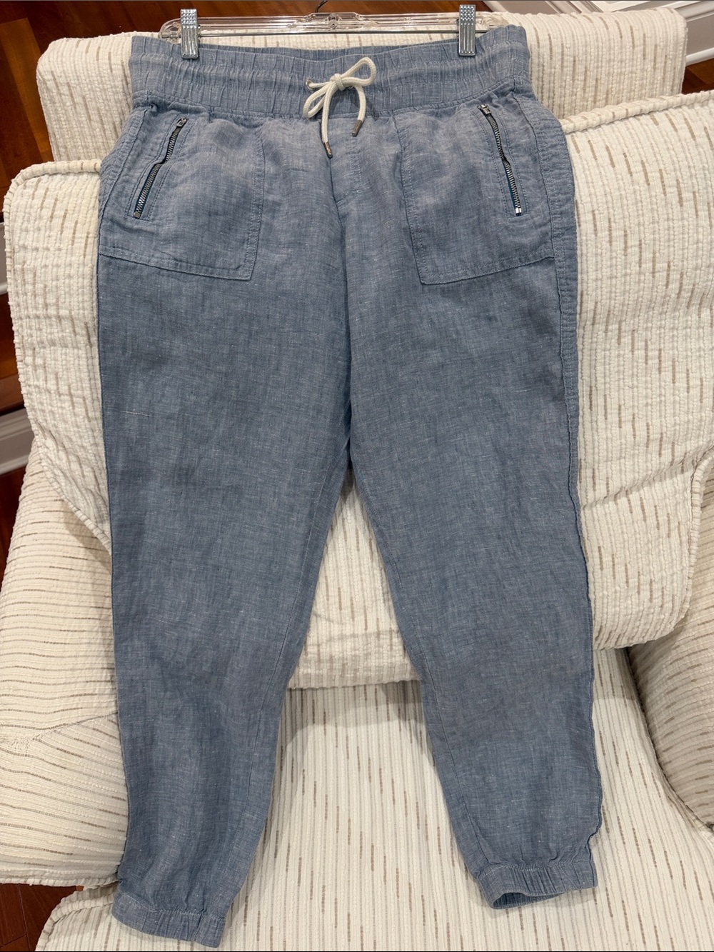 Athleta Cabo Linen Jogger Pants Blue Chambray Drawstring Zipper Pockets Size 8⁠